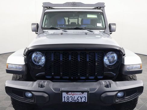 Used 2023 Jeep Gladiator Sport AWD/4WD image 2
