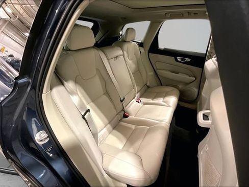 Certified 2024 Volvo XC60 B5 Plus w/ Climate Package AWD/4WD image 30