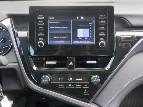 Used 2024 Toyota Camry SE AWD/4WD image 9