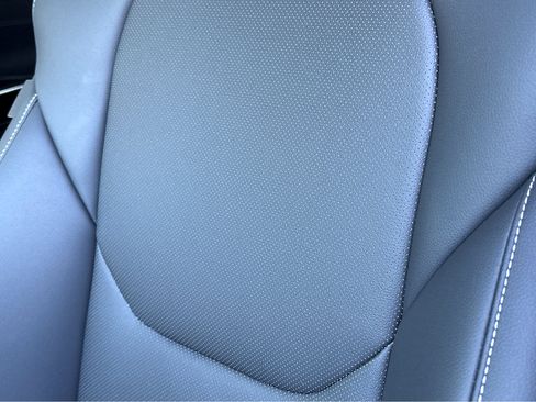 New 2026 Genesis GV70 2.5T image 7