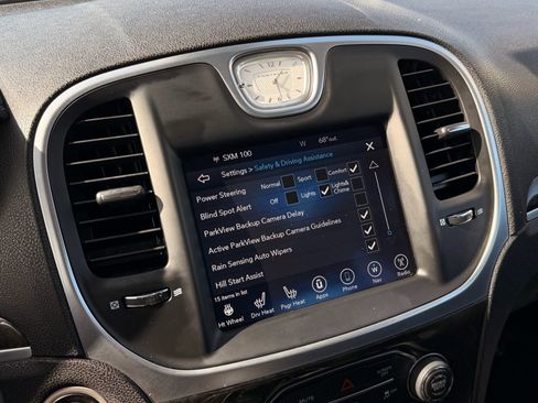 Used 2017 Chrysler 300 C w/ Safetytec Plus Group image 35