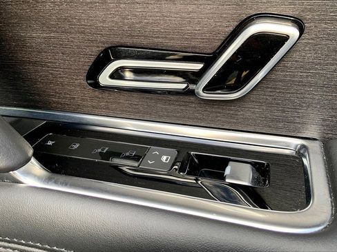 Used 2023 Land Rover Range Rover SE image 36