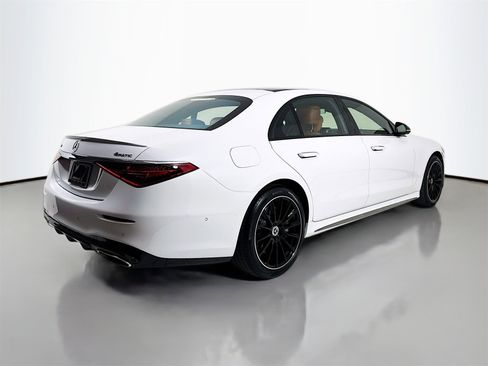 Used 2025 Mercedes-Benz S 580 4MATIC Sedan image 7