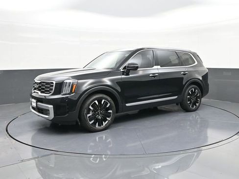 Used 2024 Kia Telluride SX w/ Towing Package FWD image 1