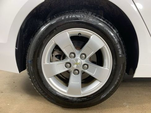 Used 2015 Chevrolet Malibu LS image 34