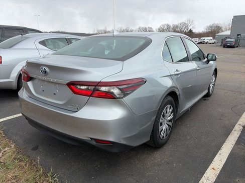 Used 2023 Toyota Camry LE image 6