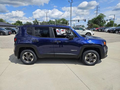 Used 2017 Jeep Renegade Sport w/ Power & Air Group AWD/4WD image 5