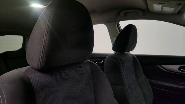 Used 2015 Nissan Rogue S FWD image 35