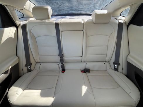 Used 2024 Chevrolet Malibu LT image 42