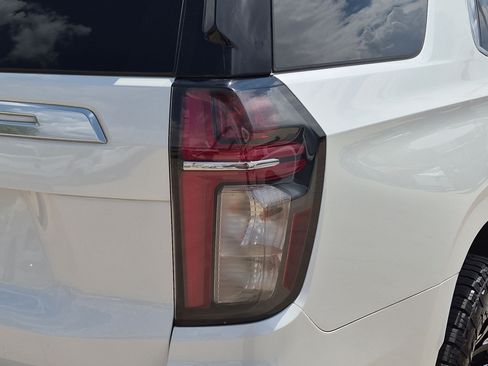 Used 2021 Chevrolet Tahoe High Country AWD/4WD image 12