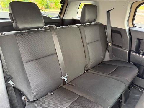 Used 2014 Toyota FJ Cruiser 4WD w/ Convenience Package image 34