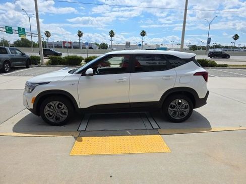 Used 2026 Kia Seltos LX FWD image 7