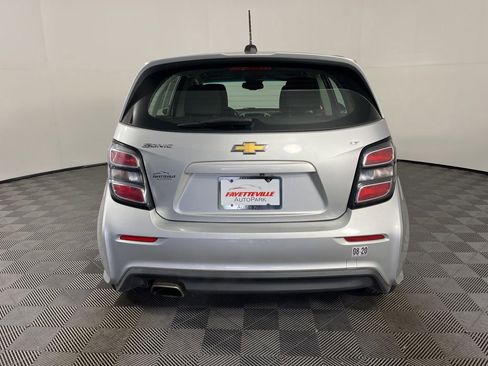 Used 2017 Chevrolet Sonic LT FWD image 9