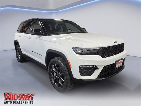 New 2025 Jeep Grand Cherokee Limited w/ Trailer Tow Package image 7