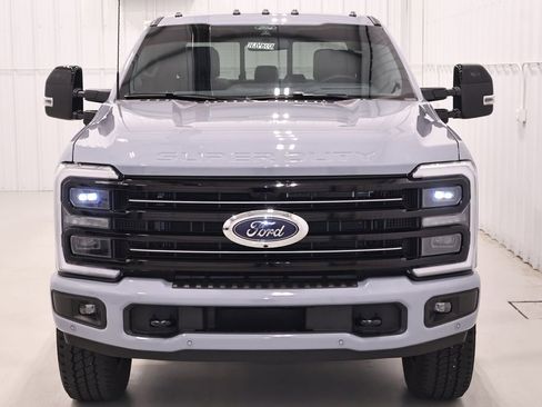 Certified 2026 Ford F250 Platinum AWD/4WD image 5
