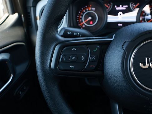 New 2026 Jeep Gladiator Sport AWD/4WD image 18