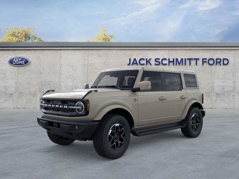 New 2025 Ford Bronco Outer Banks image 1