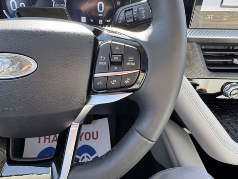 Used 2025 Ford Explorer Platinum w/ Ultimate Package image 24