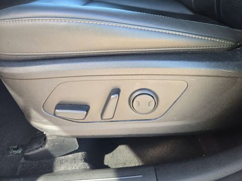 Certified 2024 Kia Sorento S image 16