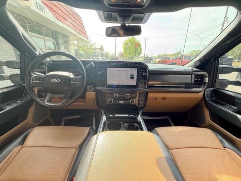 Used 2023 Ford F250 Lariat w/ Chrome Package image 36