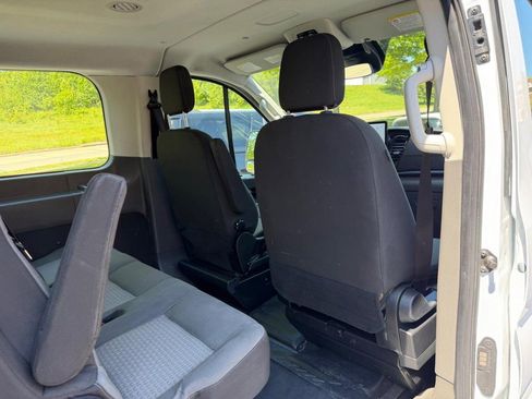 Used 2024 Ford Transit 350 XLT RWD image 12