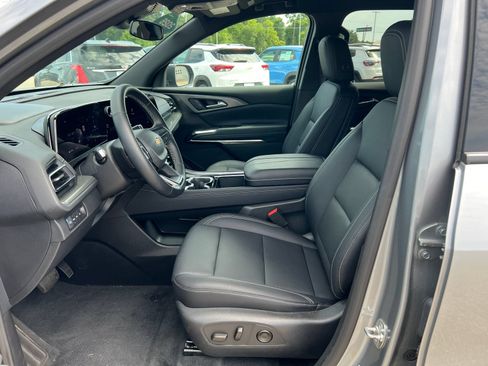 Certified 2026 Chevrolet Traverse LT AWD/4WD image 5
