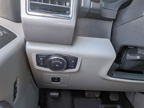 Used 2016 Ford F150 XLT w/ Equipment Group 302A Luxury image 20