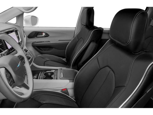 Used 2023 Chrysler Pacifica Touring-L w/ S Appearance Package FWD image 6