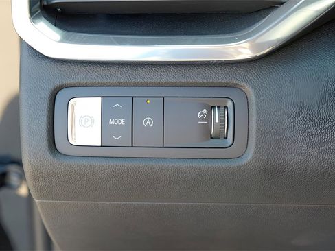 New 2026 GMC Acadia Denali w/ Super Cruise Package image 17