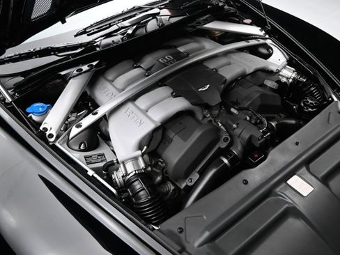 Used 2009 Aston Martin DB9 Coupe image 36