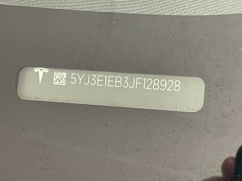 Used 2018 Tesla Model 3 Long Range image 28