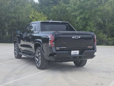 New 2024 Chevrolet Silverado EV RST AWD/4WD image 5