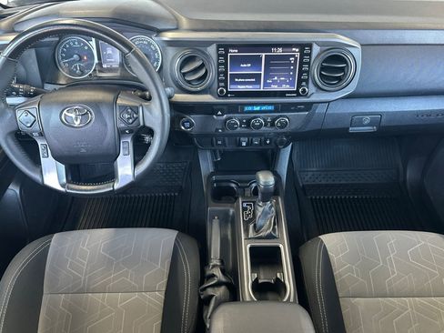 Certified 2022 Toyota Tacoma TRD Sport RWD image 12