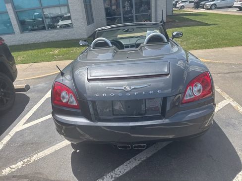 Used 2005 Chrysler Crossfire Limited RWD image 3