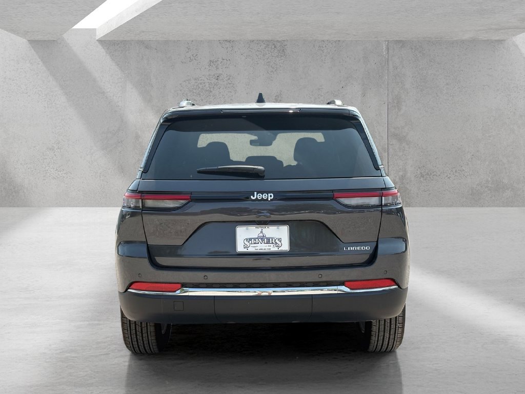 New 2026 Jeep Grand Cherokee Laredo RWD image 6
