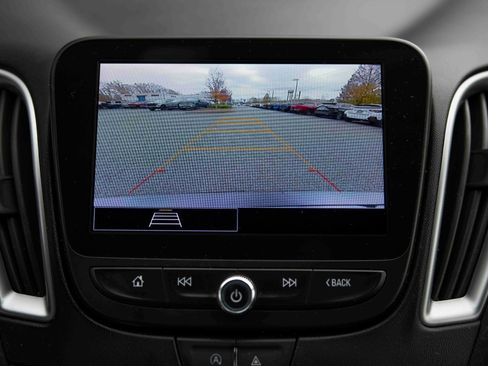 Used 2023 Chevrolet Malibu LT image 11