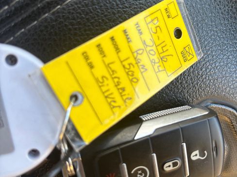 Used 2024 RAM 1500 Laramie image 24