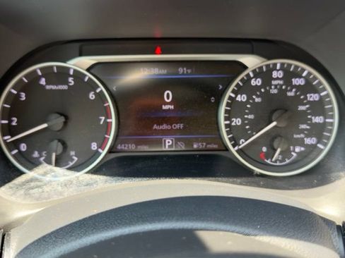 Used 2024 Nissan Sentra SV w/ SV Premium Package FWD image 16