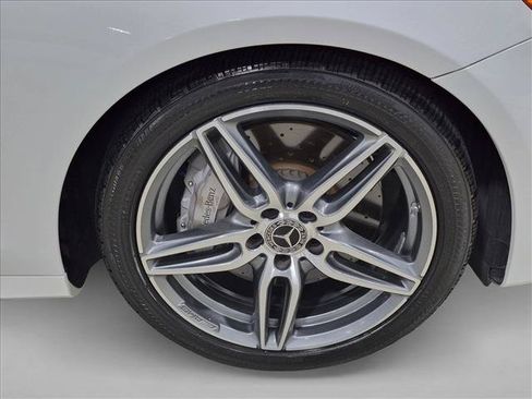 Used 2019 Mercedes-Benz E 300 image 25