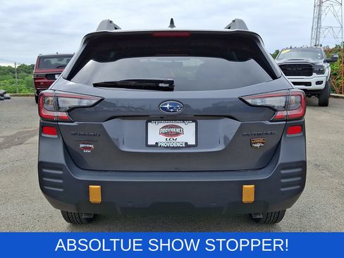 Used 2025 Subaru Outback Wilderness AWD/4WD image 5