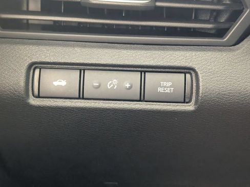 Used 2022 Nissan Altima 2.5 SR FWD image 14