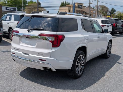 Used 2022 GMC Acadia Denali w/ Denali Ultimate Package AWD/4WD image 5