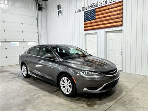 Used 2015 Chrysler 200 Limited w/ Convenience Group FWD image 1
