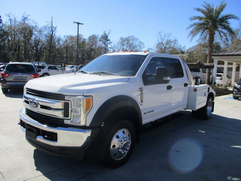 Used 2018 Ford F450 XLT image 7