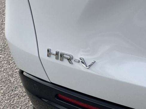 Used 2025 Honda HR-V EX-L image 7