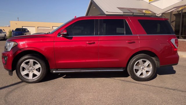 Used 2018 Ford Expedition XLT w/ Equipment Group 202A AWD/4WD image 6