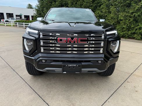 Used 2025 GMC Canyon Denali AWD/4WD image 6