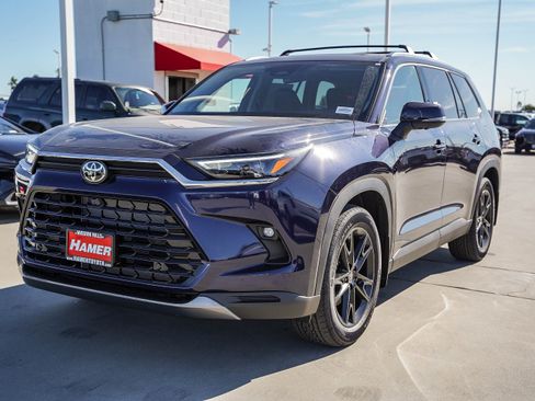 New 2026 Toyota Grand Highlander Limited image 3