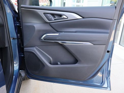 New 2026 Chevrolet Traverse LT w/ Driver Confidence Package image 32
