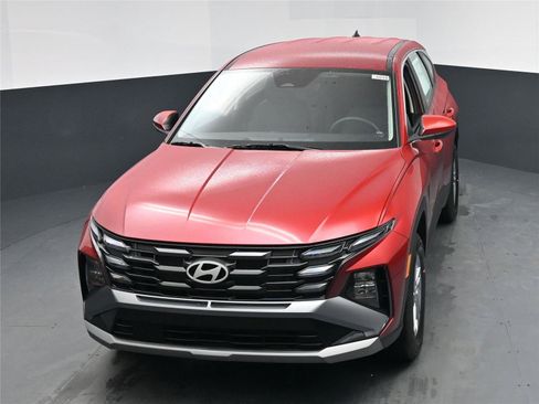 New 2026 Hyundai Tucson SE image 9